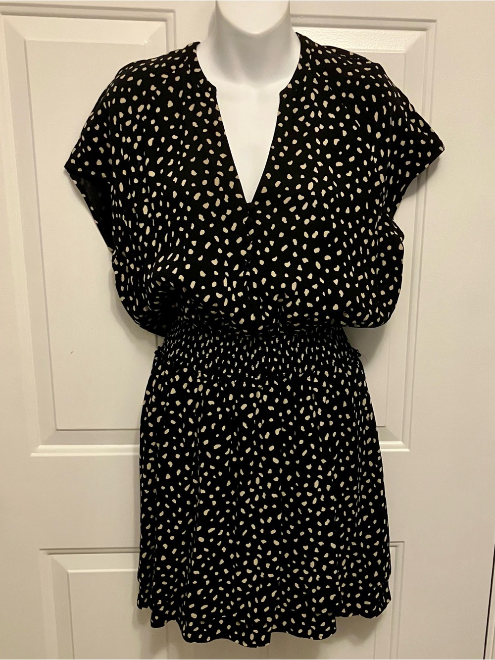 Rails Sz Medium KARLA Black Dress Cream Dot Print Smocked Waist